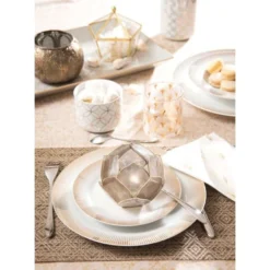 Maisons Du Monde Vaisselle De Noël Assiette à Dessert En Porcelaine D 19 Cm - Lot De 6 -Assiettes Soldes Magasin assiette a dessert en porcelaine d 19 cm 1000 4 14 163850 4