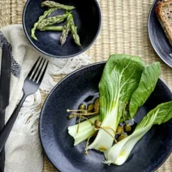 Bloomingville Assiettes Plates Assiette En Porcelaine Noire 16 Cm -Assiettes Soldes Magasin assiette en porcelaine noire 16 cm 1