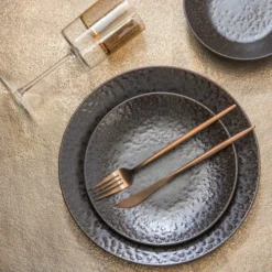 Table Passion Assiettes Plates Lot De 6 - Assiette Plate 27 Cm En Faïence Noir -Assiettes Soldes Magasin lot de 6 assiette plate 27 cm en faience noir 2